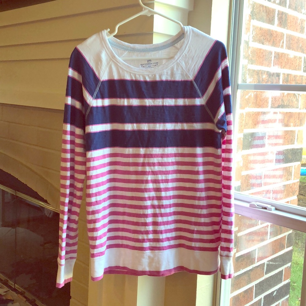 Women’s long sleeve tee size xs